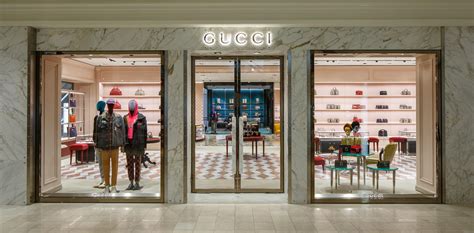 Gucci store phipps plaza